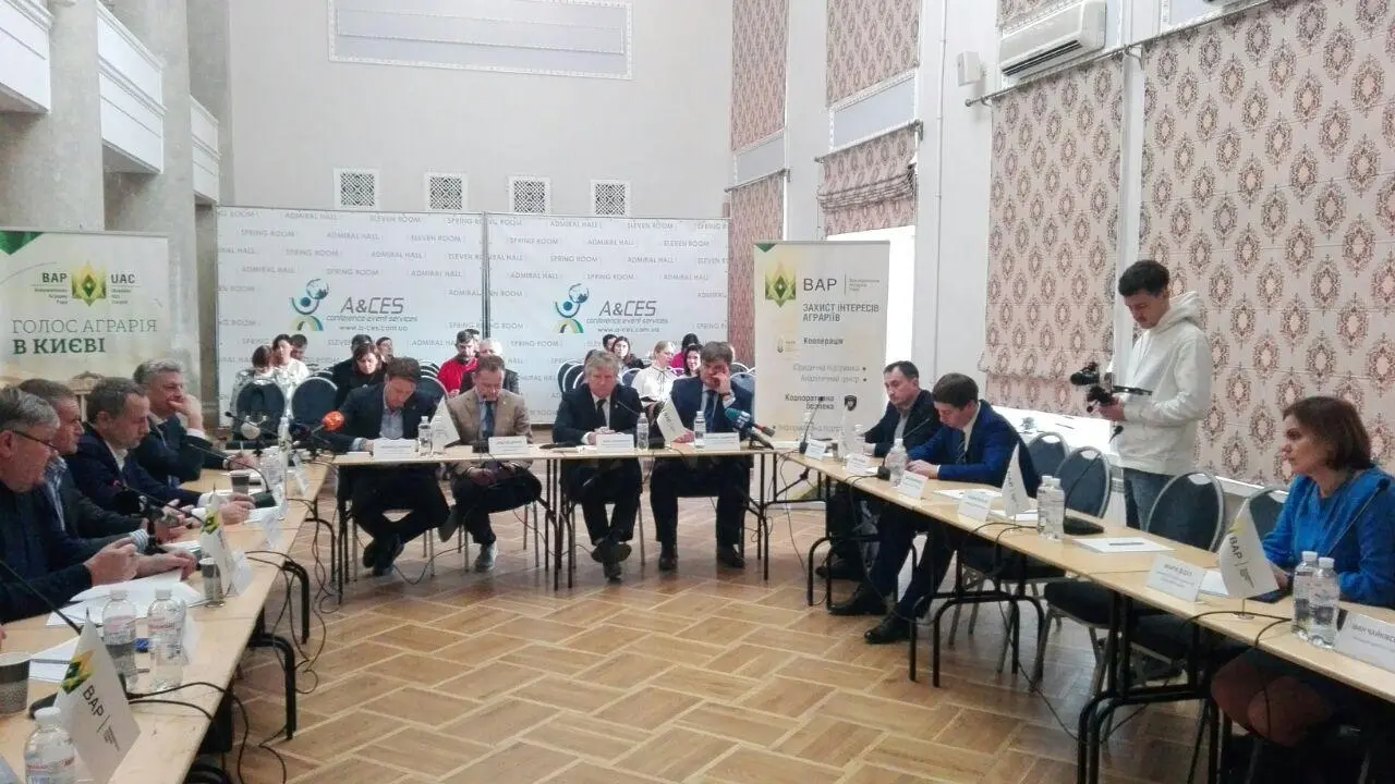 Литовські експерти застерегли Україну від своїх помилок у земельній реформі