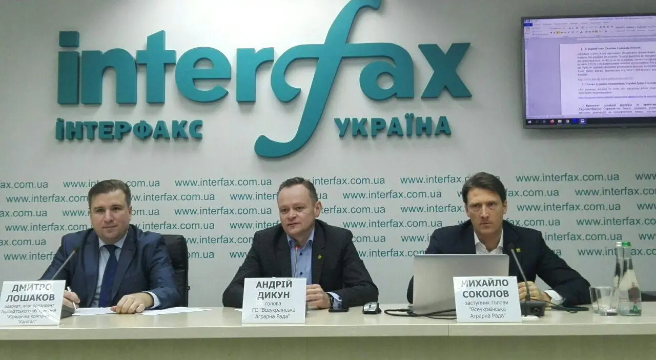 Звільнити аграріїв із заручників: ВАР пропонує уряду мирову угоду