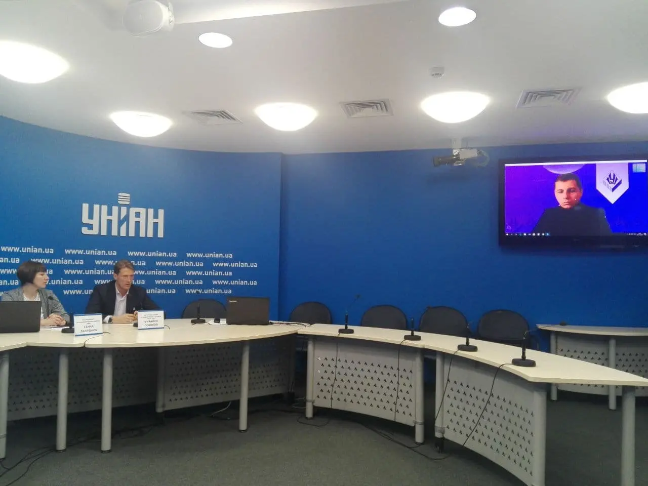 Зниження ставки ПДВ зменшить ціни на «молочку» та цукор 
