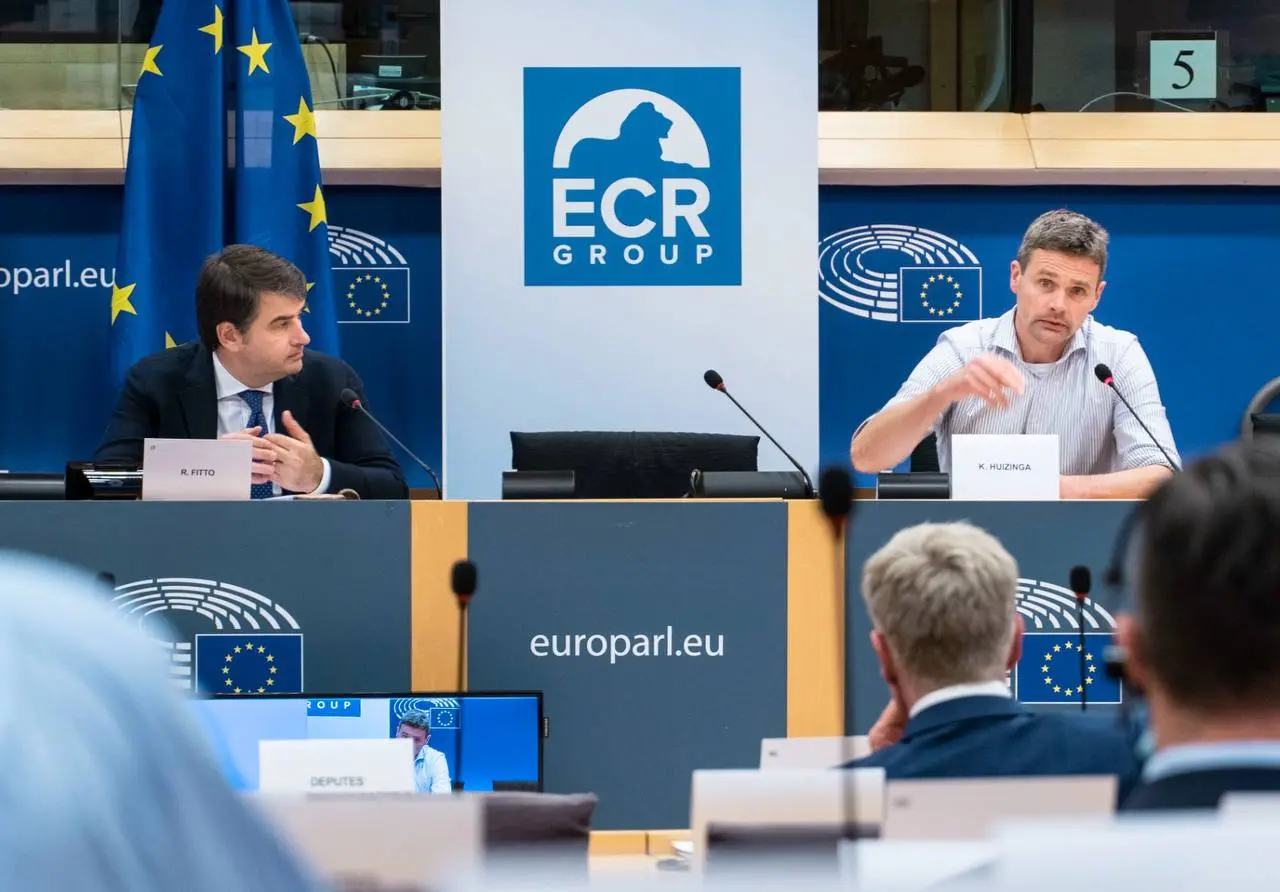 Учасник ВАР Кейс Хузінха зустрівся з європарламентарями
