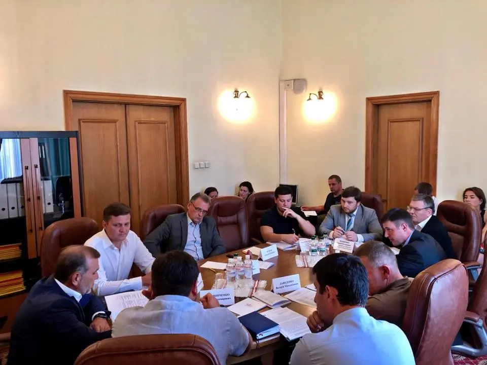 Аграрний комітет Ради обіцяє сприяти вирішенню "логістичного колапсу" в Україні