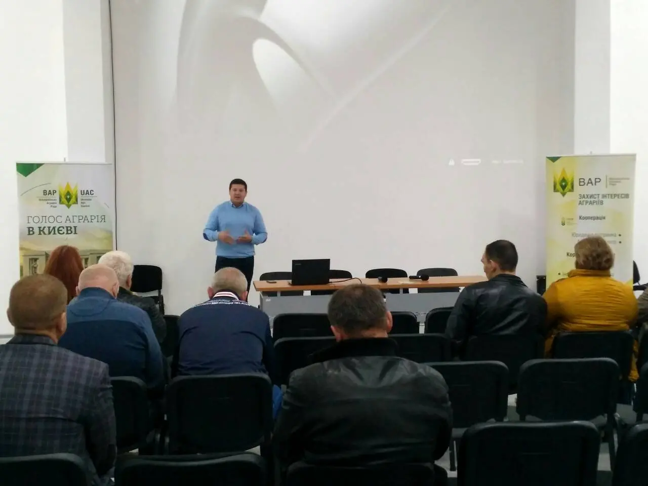 Аграрії Кіровоградської області стурбовані поширенням тіньового ринку сільгосппродукції в Україні