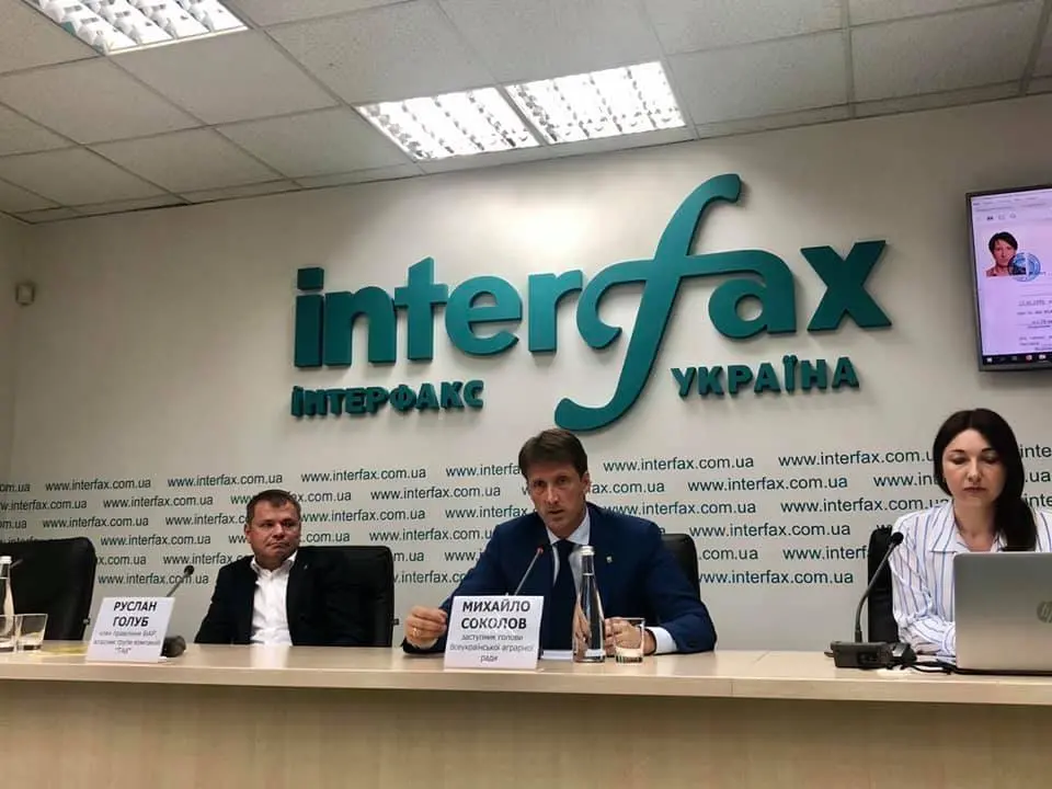 «Потрібно припинити спекуляцію на так званому подвійному громадянстві екс-росіян, які стали українцями», - Михайло Соколов про своє виключення зі списку партії «Слуга Народу»